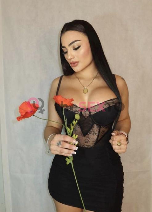 Prostituta CRISTINA, +34613905225, Ames, 1