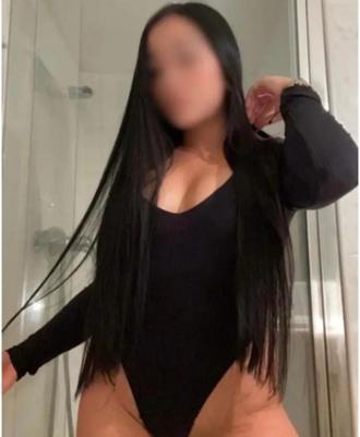 CAMILAREBECALAURA25, 50